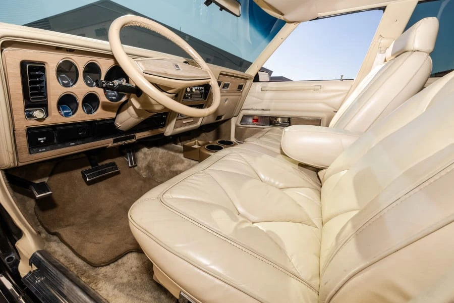 1980 Chrysler New Yorker - Image 24 of 31