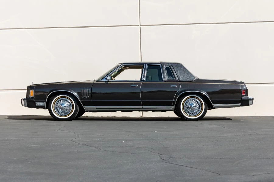 1980 Chrysler New Yorker - Image 2 of 31