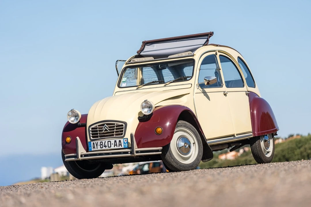2026 Citroen 2CV - Image 8 of 30