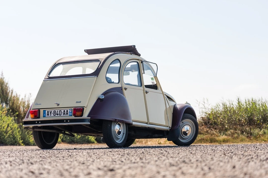 2026 Citroen 2CV - Image 9 of 30