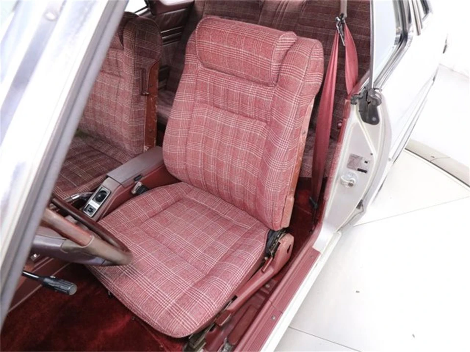 1980 Nissan 810 Bluebird - Image 18 of 31