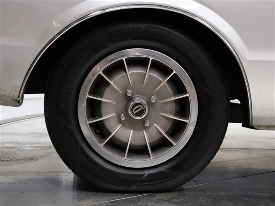 1980 Nissan 810 Bluebird - Image 30 of 31