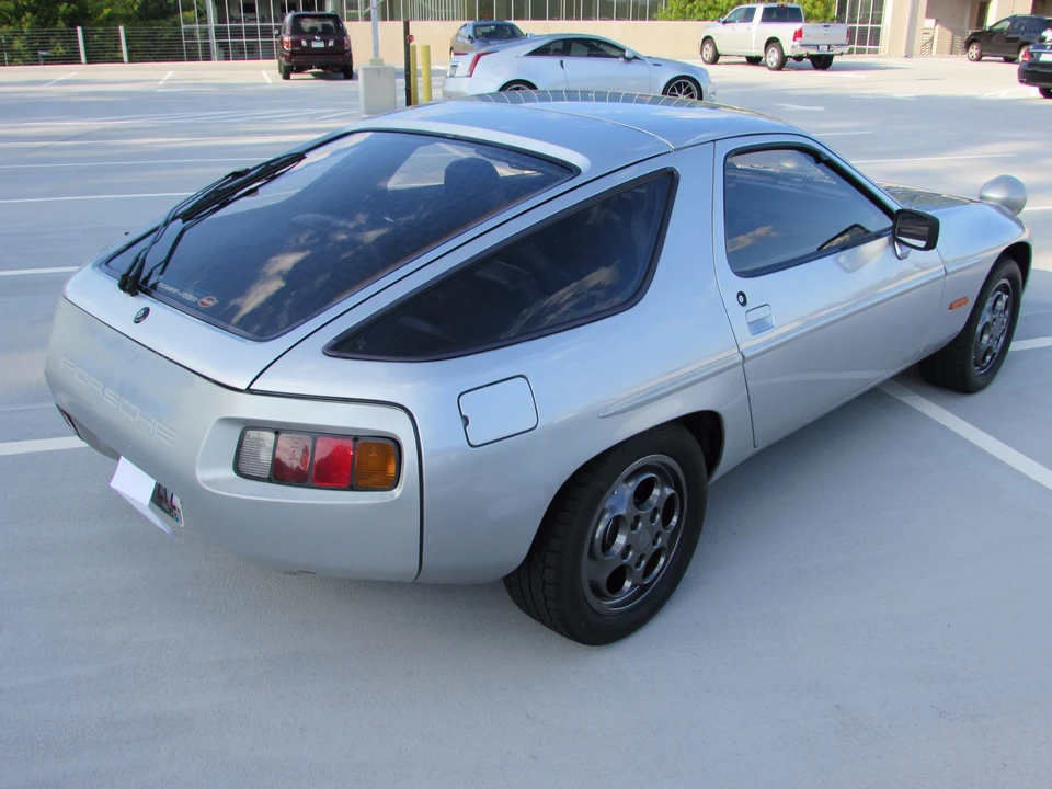 1980 Porsche 928 S - Image 3 of 31