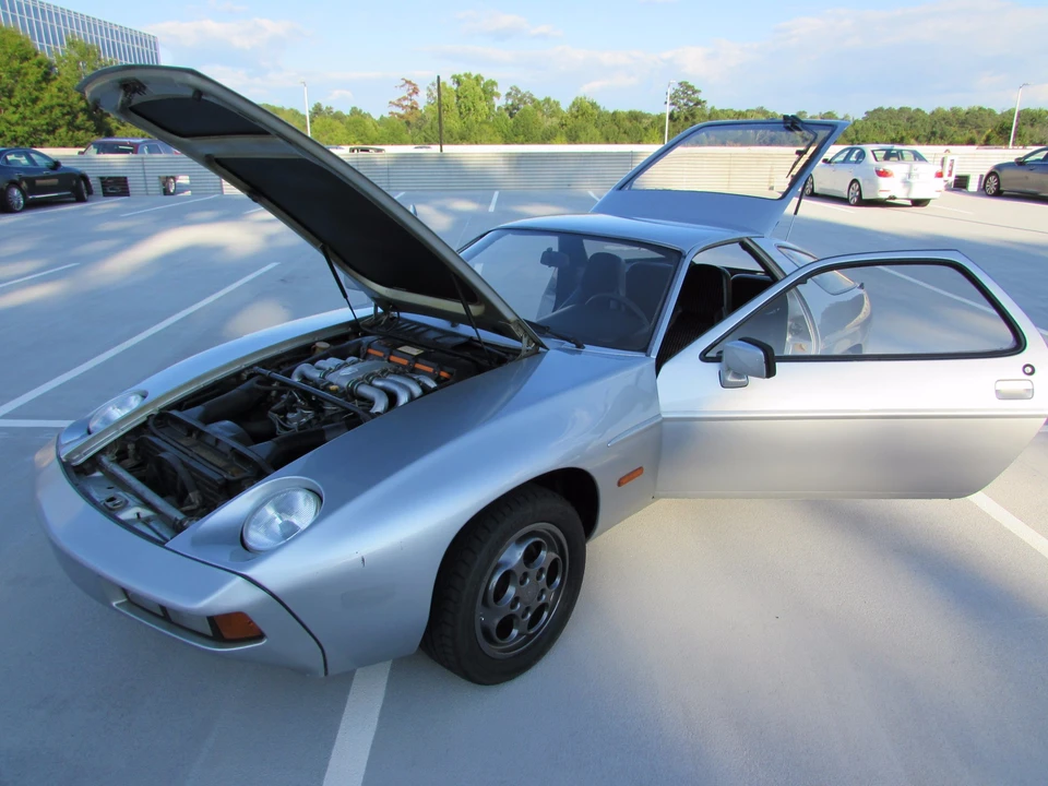 1980 Porsche 928 S - Image 12 of 31