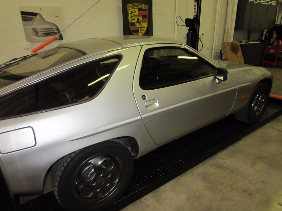 1980 Porsche 928 S - Image 25 of 31