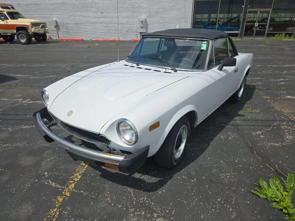 1980 Fiat 124 Sport Spider - Image 8 of 9