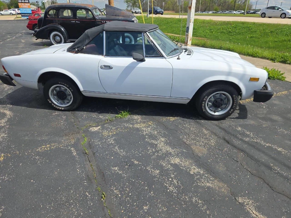 1980 Fiat 124 Sport Spider - Image 5 of 9