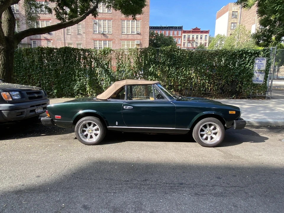 1980 Fiat 124 Sport Spider - Image 14 of 31