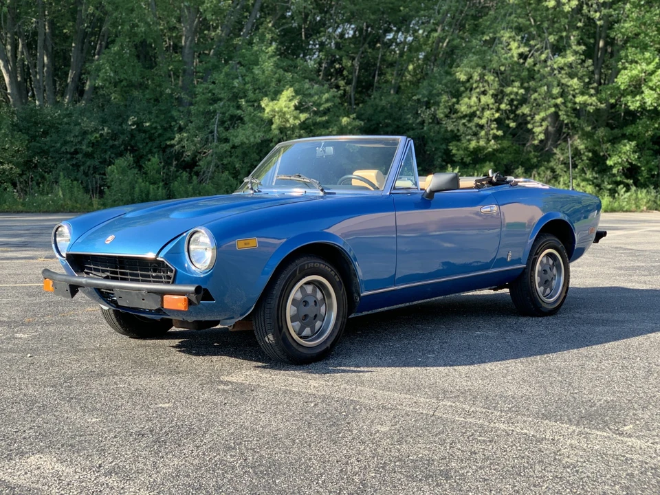 1980 Fiat 124 Sport Spider - Image 2 of 31