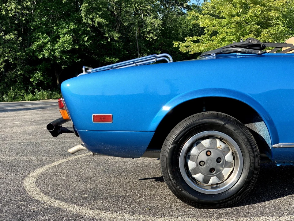 1980 Fiat 124 Sport Spider - Image 17 of 31