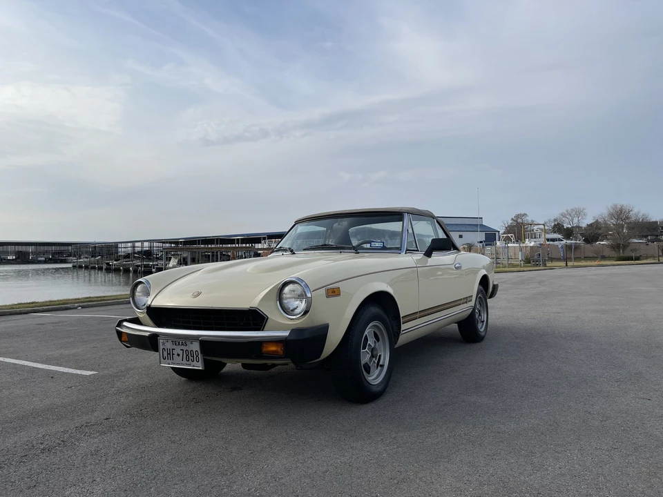 1980 Fiat 124 Sport Spider - Image 21 of 31
