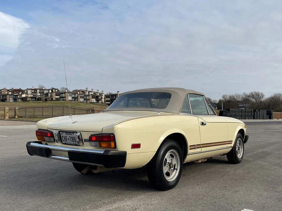 1980 Fiat 124 Sport Spider - Image 31 of 31