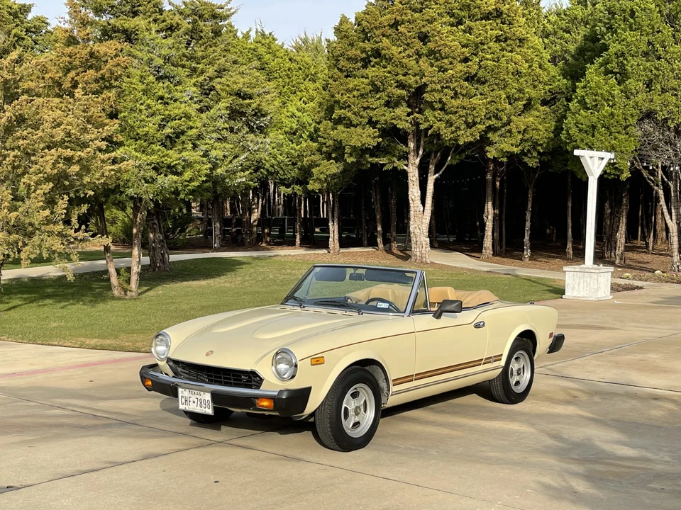 1980 Fiat 124 Sport Spider - Image 3 of 31