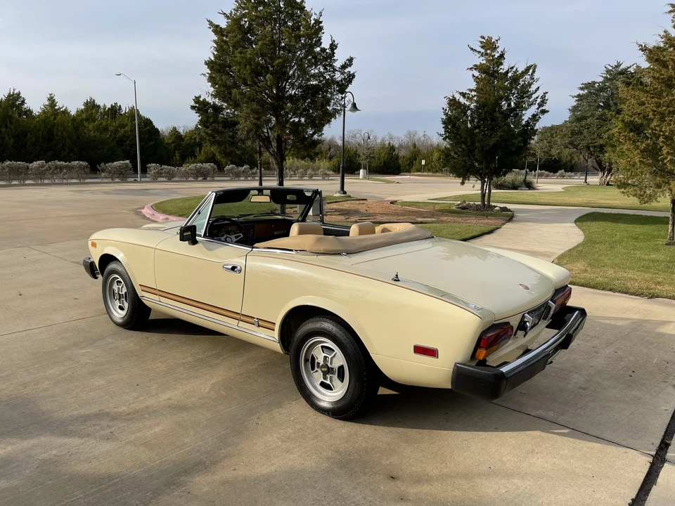 1980 Fiat 124 Sport Spider - Image 8 of 31