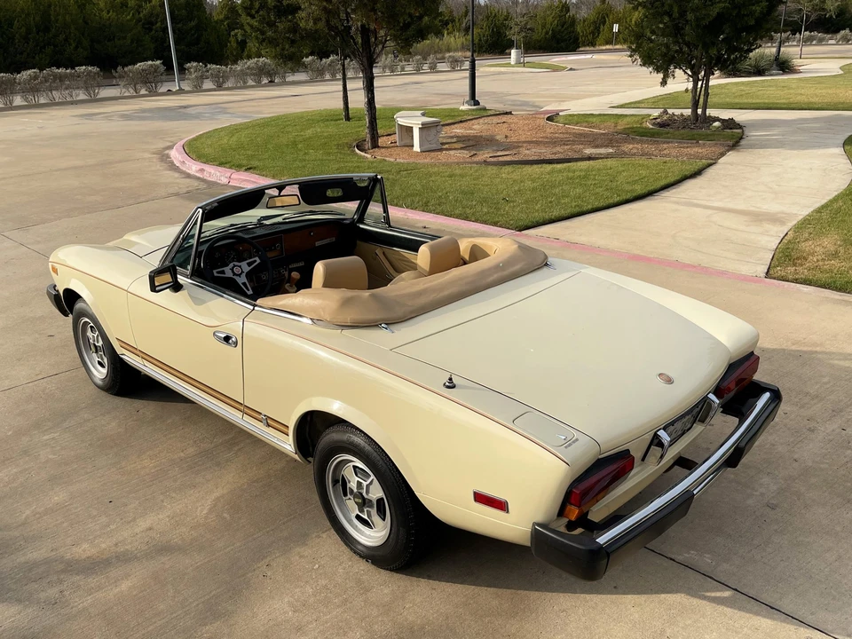 1980 Fiat 124 Sport Spider - Image 9 of 31
