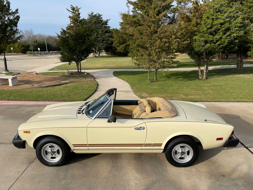 1980 Fiat 124 Sport Spider - Image 5 of 31