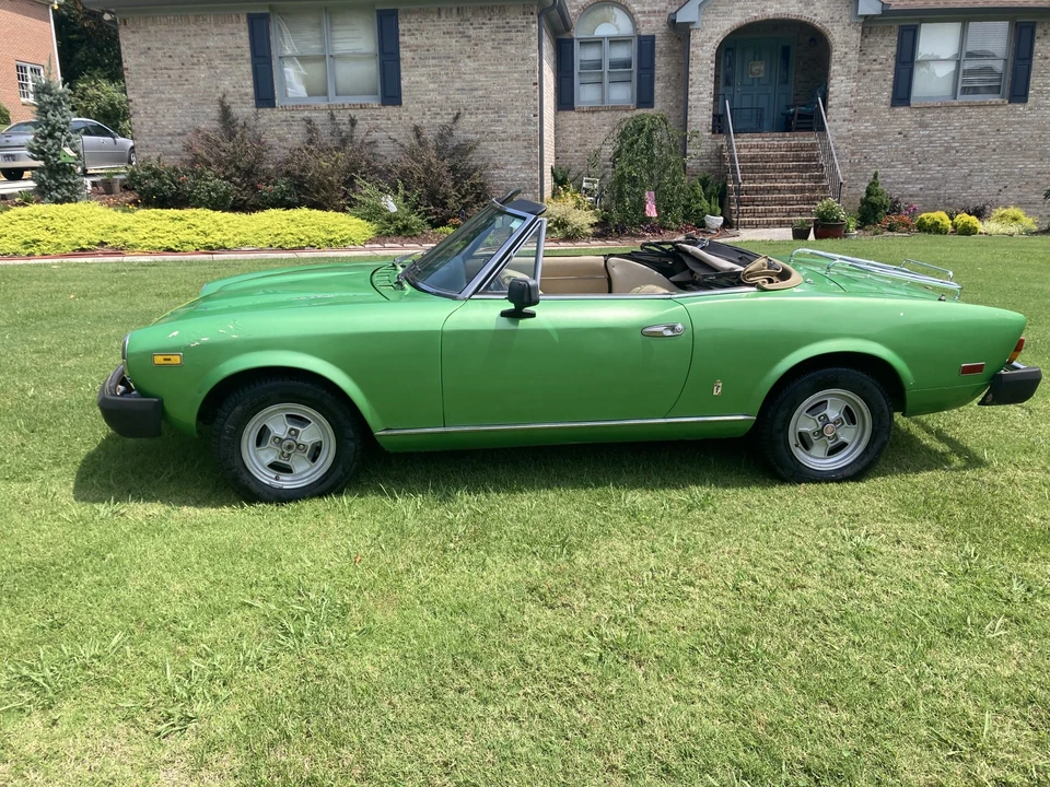 1980 Fiat 124 Sport Spider - Image 21 of 31