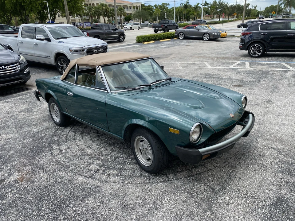 1980 Fiat 124 Sport Spider - Image 14 of 31