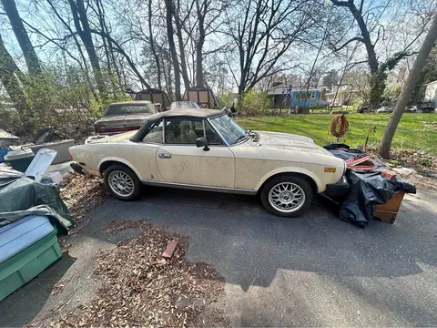 1980 Fiat 124 Spider 2000 Series