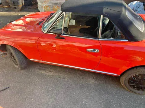 1980 Fiat 124 Spider Classica Convertible 2D