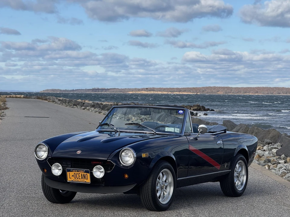 1980 Fiat 124 Sport Spider - Image 9 of 31