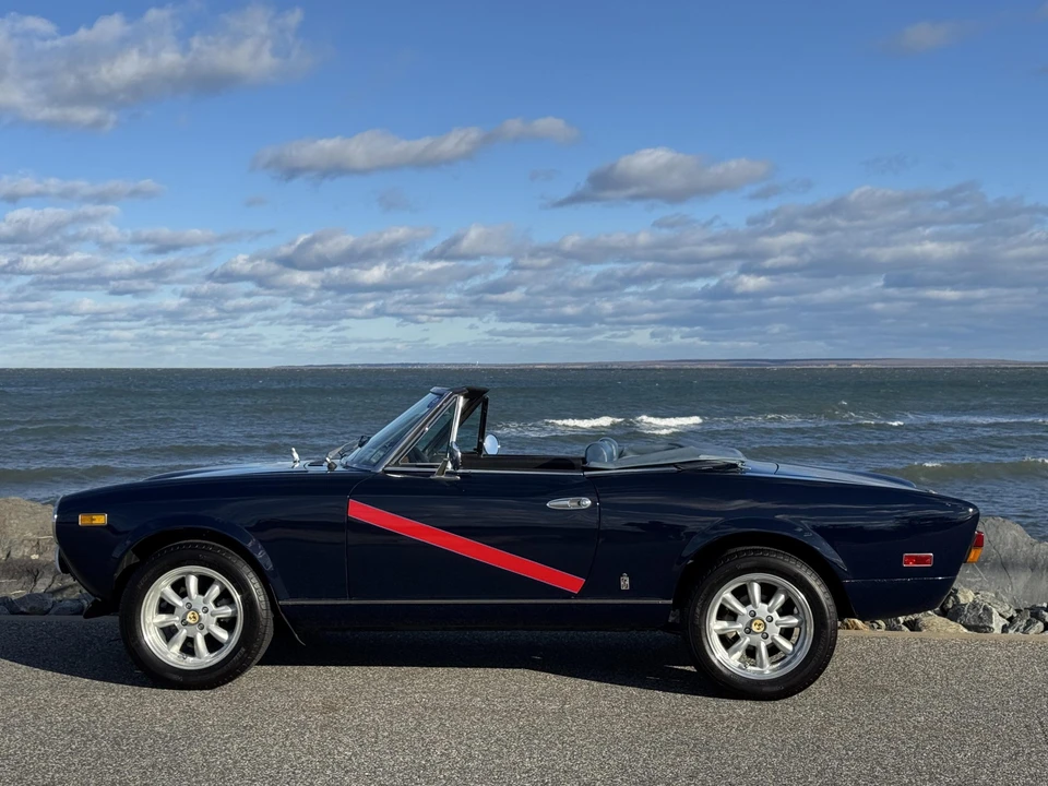 1980 Fiat 124 Sport Spider - Image 14 of 31