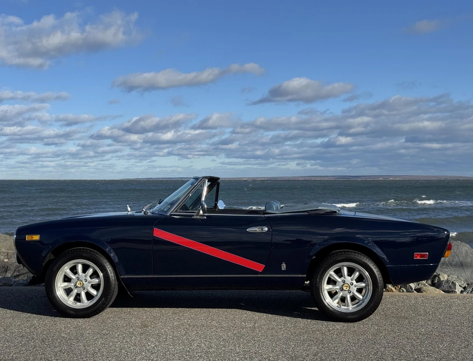 1980 Fiat 124 Sport Spider - Image 16 of 31