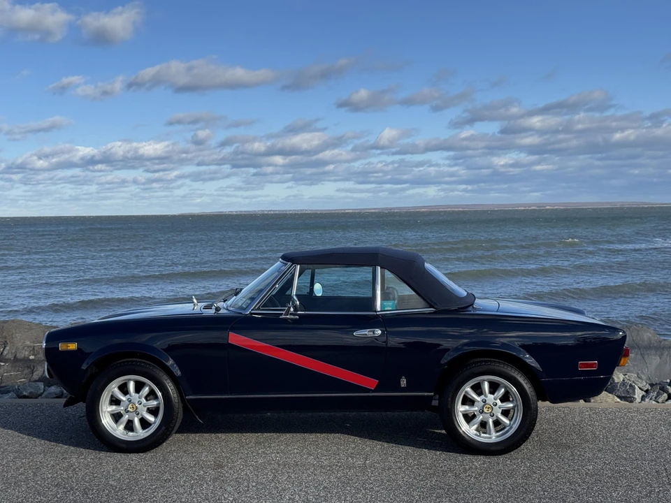 1980 Fiat 124 Sport Spider - Image 17 of 31