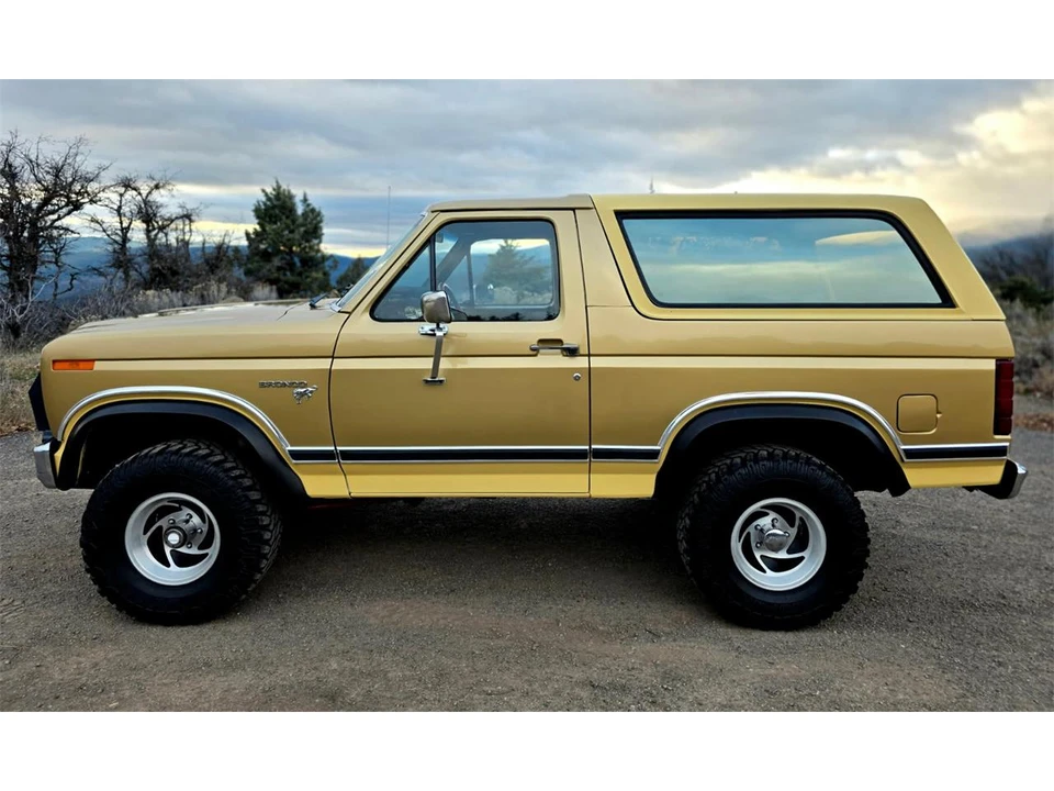 1980 Ford Bronco 3rd Gen - Image 2 of 20