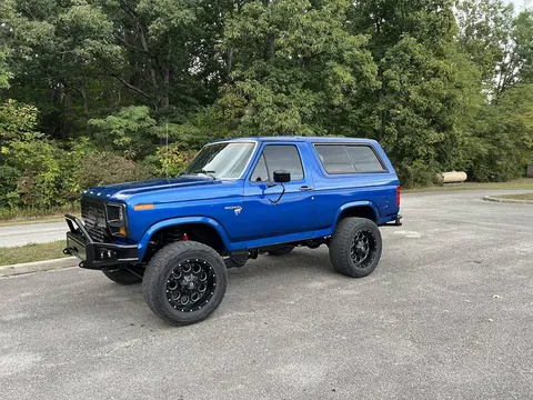 1980 Ford Bronco 4×4 6.0L Diesel