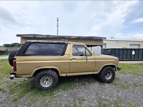 1980 Ford Bronco Sport Utility 2D