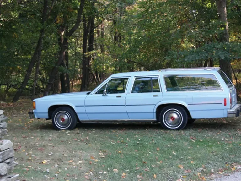 1980 Ford Country Squire - Image 2 of 2