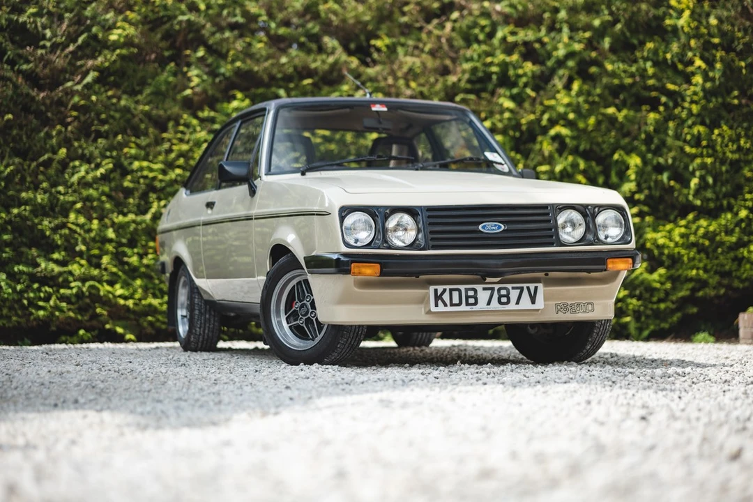 1998 Ford Escort - Image 2 of 30