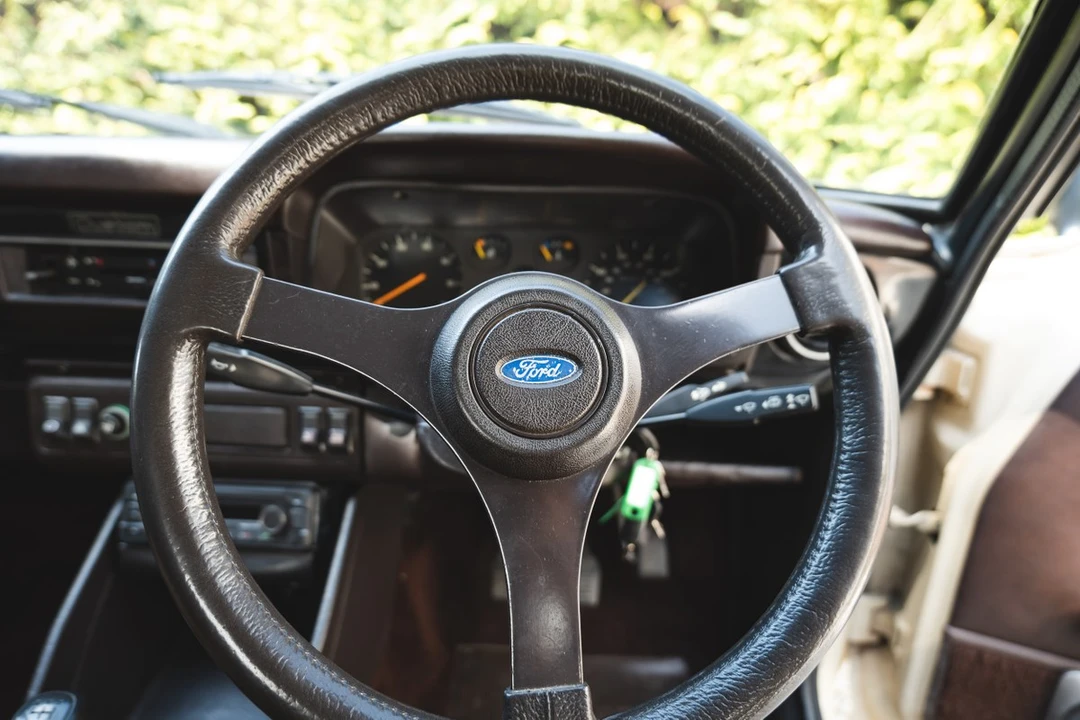 1998 Ford Escort - Image 24 of 30