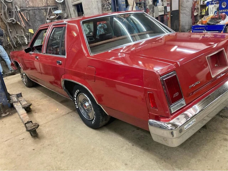 1980 Ford LTD - Image 2 of 13