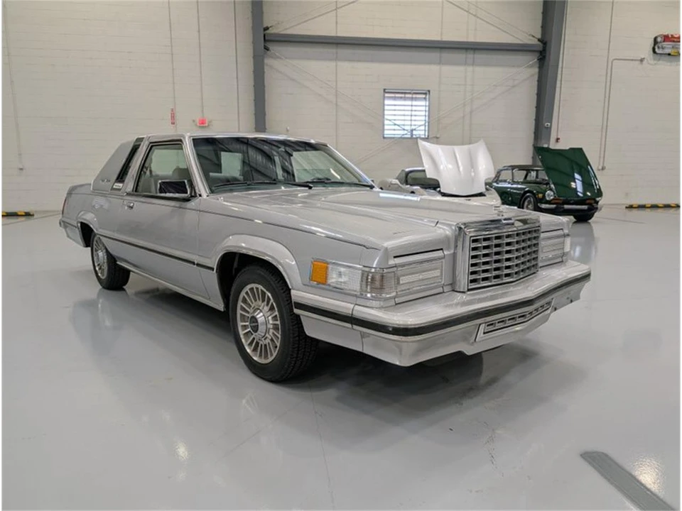 1980 Ford Thunderbird 8th Gen - Image 6 of 16