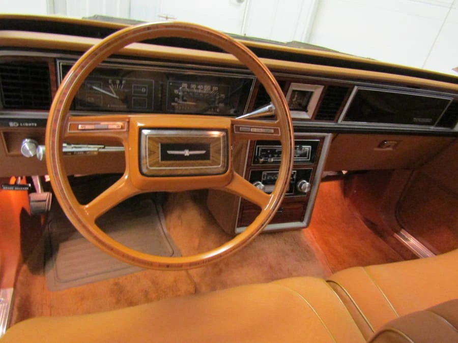 1980 Ford Thunderbird 8th Gen - Image 4 of 12
