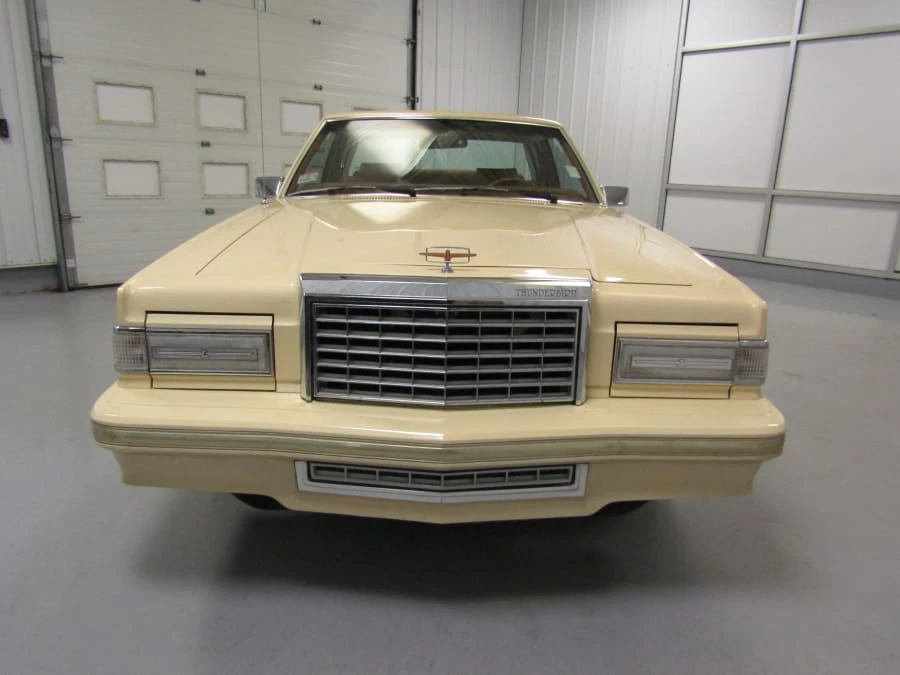 1980 Ford Thunderbird 8th Gen - Image 9 of 12