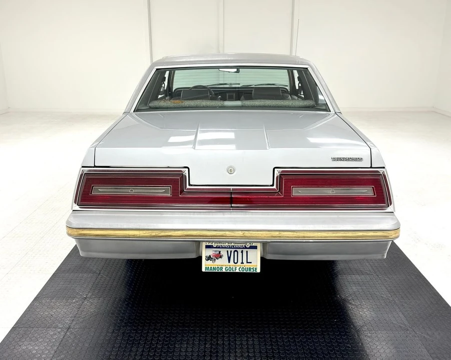 1980 Ford Thunderbird 8th Gen - Image 4 of 21