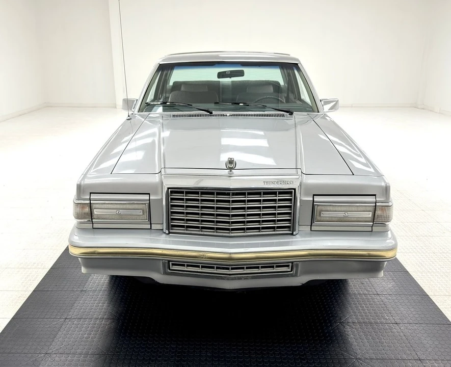 1980 Ford Thunderbird 7th Gen - Image 8 of 12