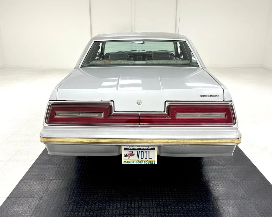 1980 Ford Thunderbird 7th Gen - Image 4 of 12