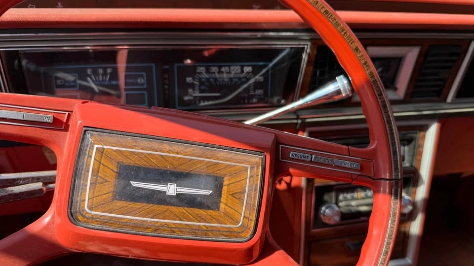 1980 Ford Thunderbird 6th Gen - Image 9 of 11