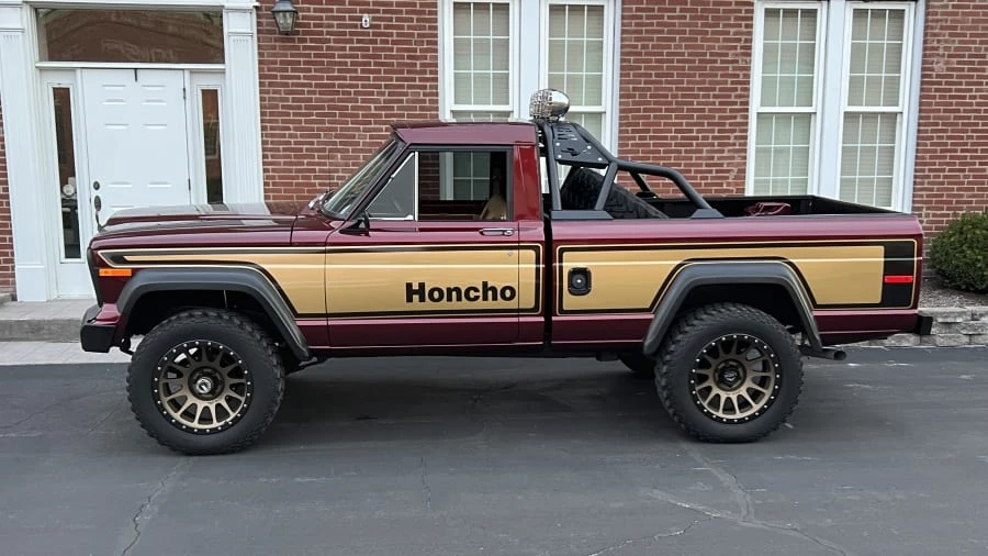 1980 Jeep SJ Gladiator - Image 2 of 8