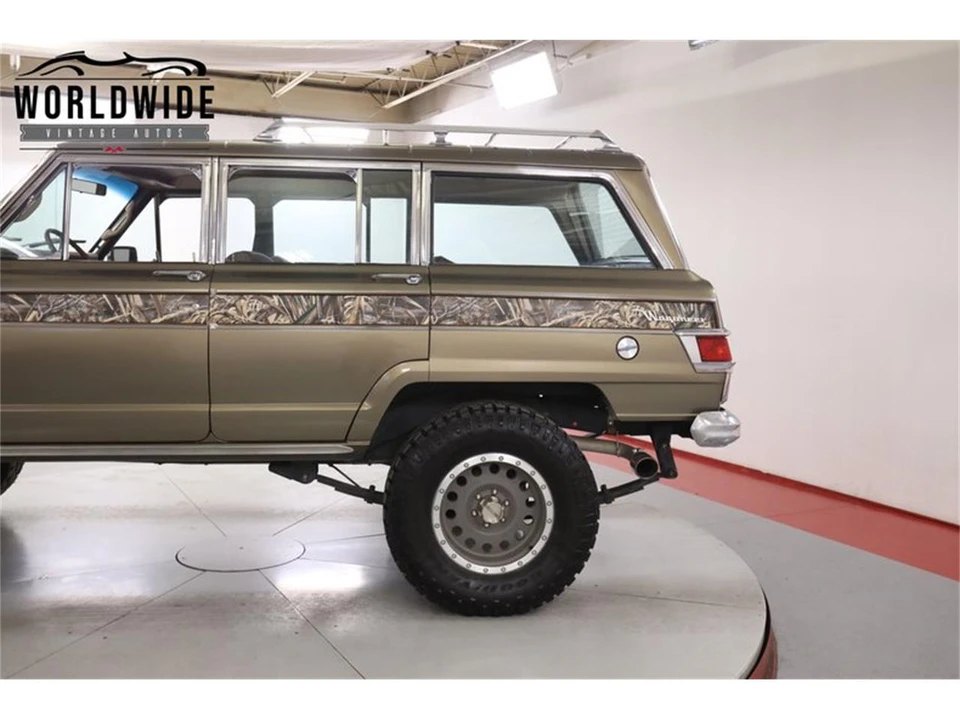 1980 Jeep SJ Wagoneer - Image 10 of 31