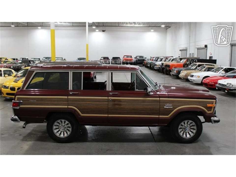 1980 Jeep SJ Wagoneer - Image 8 of 31