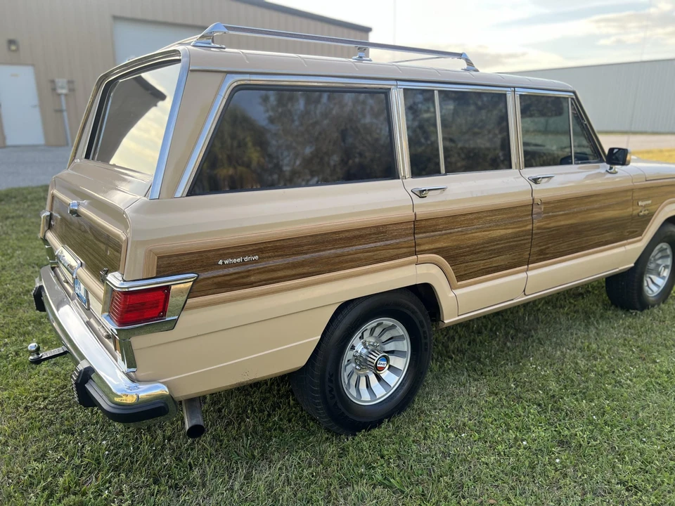 1980 Jeep SJ Wagoneer - Image 27 of 31