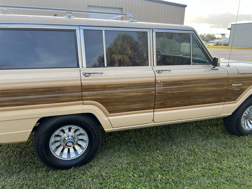 1980 Jeep SJ Wagoneer - Image 26 of 31