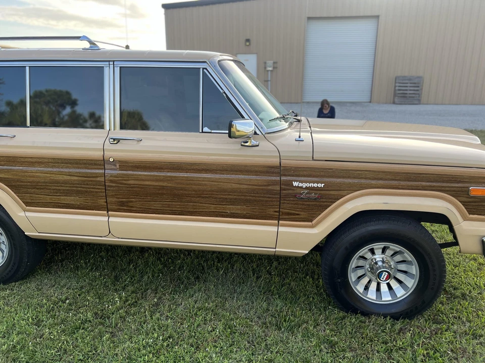 1980 Jeep SJ Wagoneer - Image 25 of 31