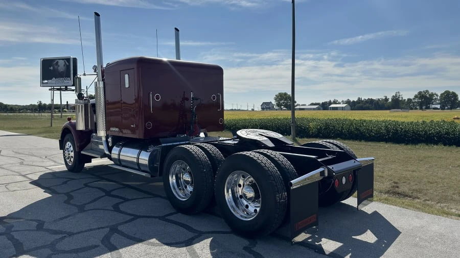 1980 Kenworth W900 - Image 3 of 20