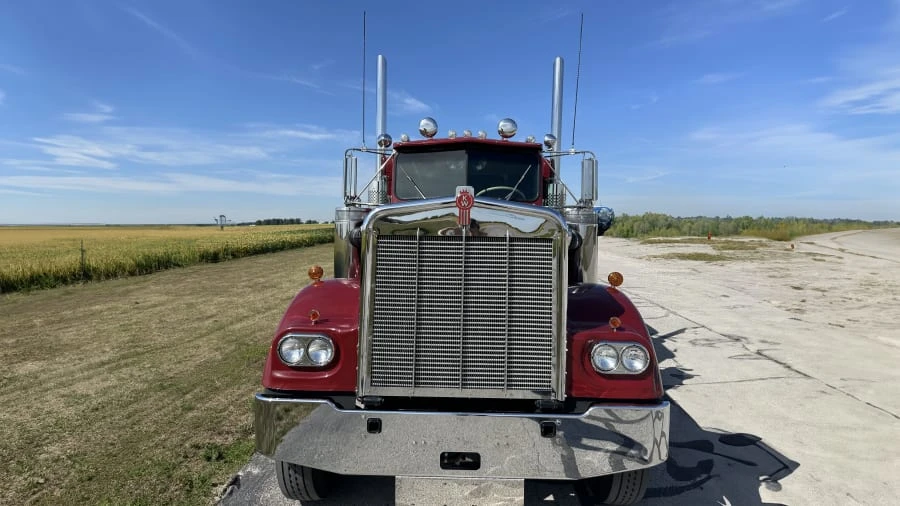 1980 Kenworth W900 - Image 4 of 20